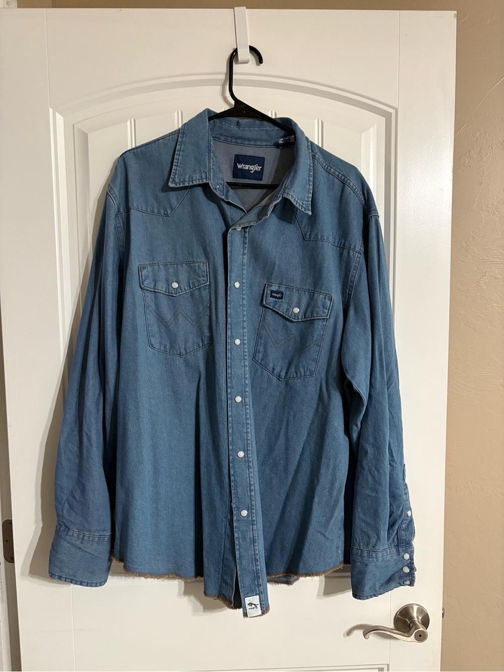 Wrangler Denim Shirt in Medium Blue